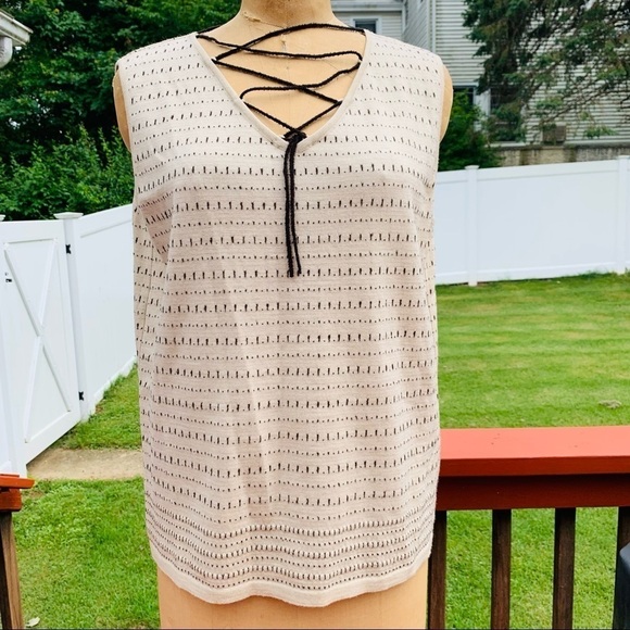 Stizzoli made in Italy sleeveless wool lace V-neck tank top 14 - Picture 1 of 9